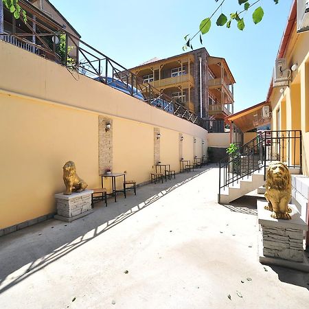 Rk City Hotel Tbilisi Esterno foto