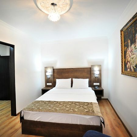 Rk City Hotel Tbilisi Esterno foto