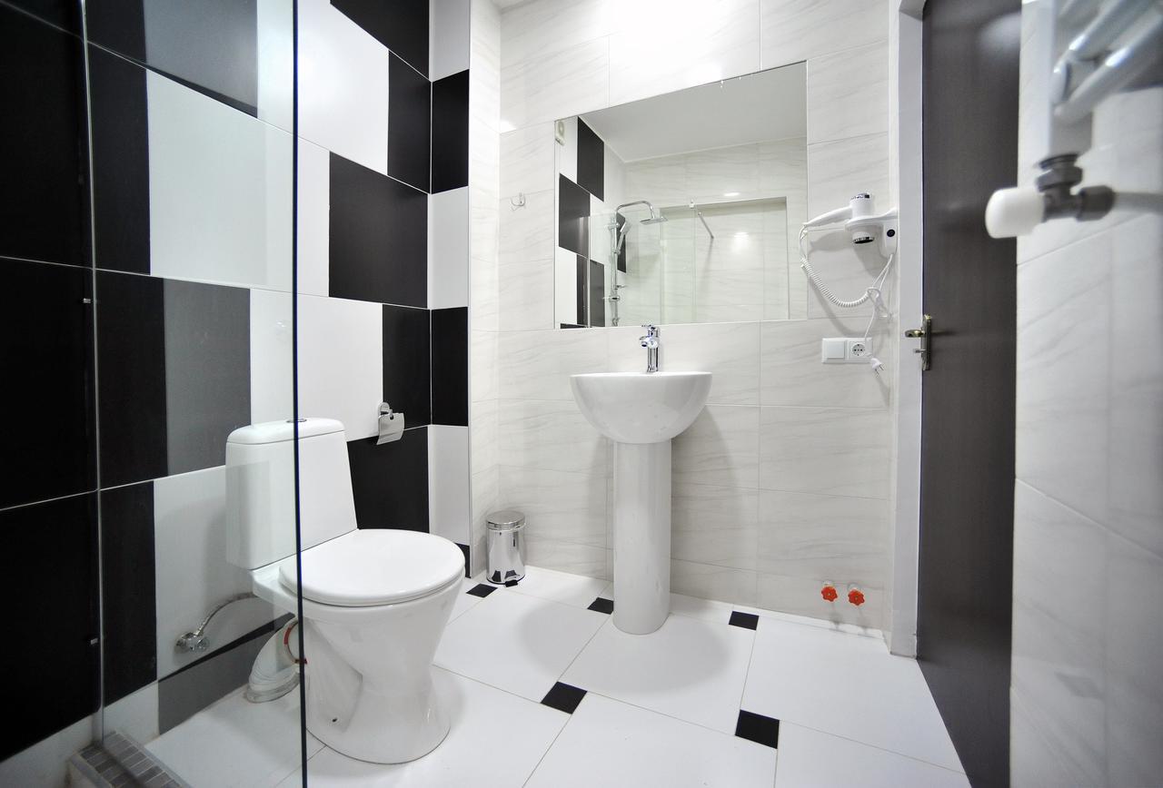 Rk City Hotel Tbilisi Esterno foto