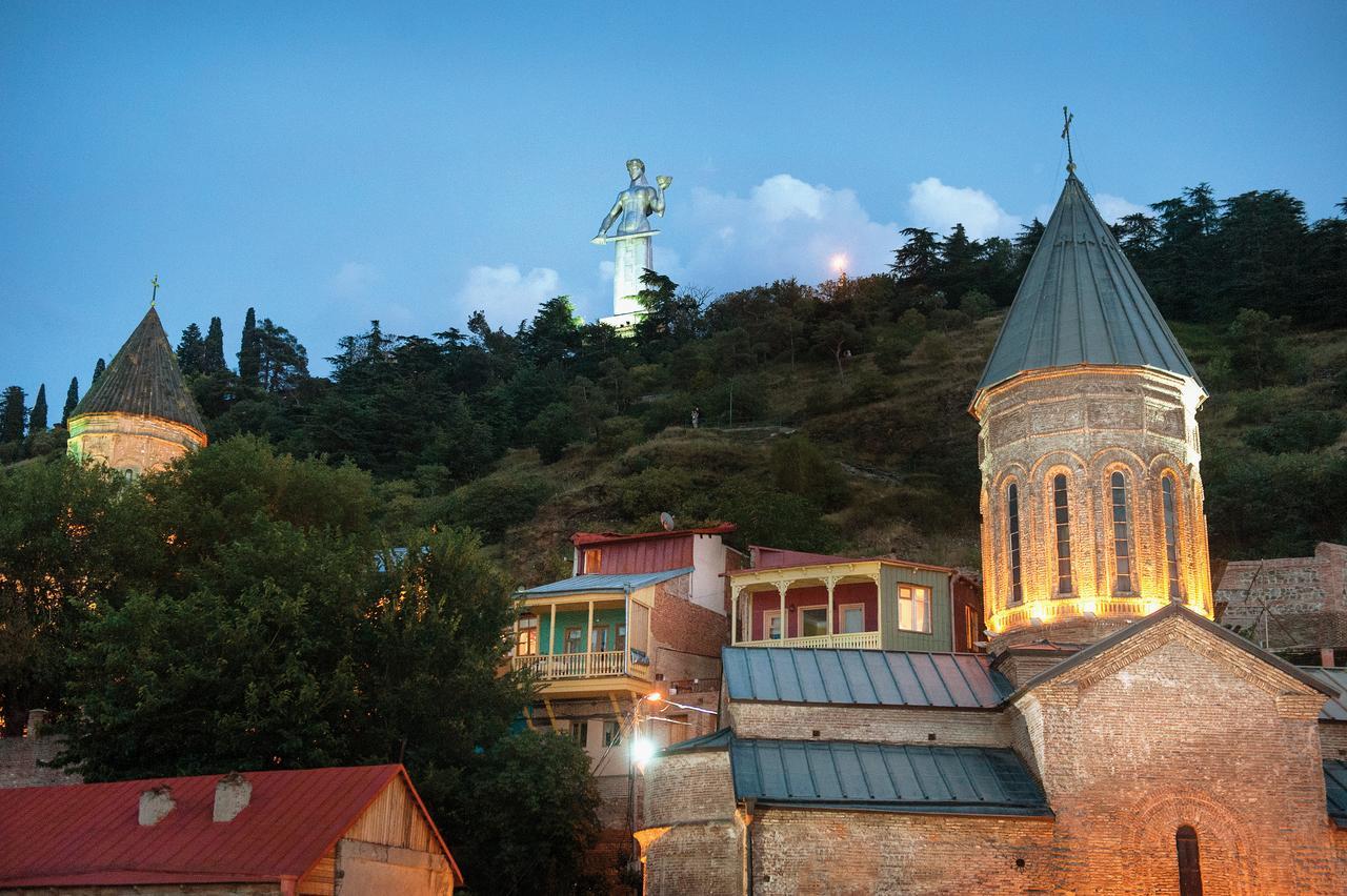Rk City Hotel Tbilisi Esterno foto