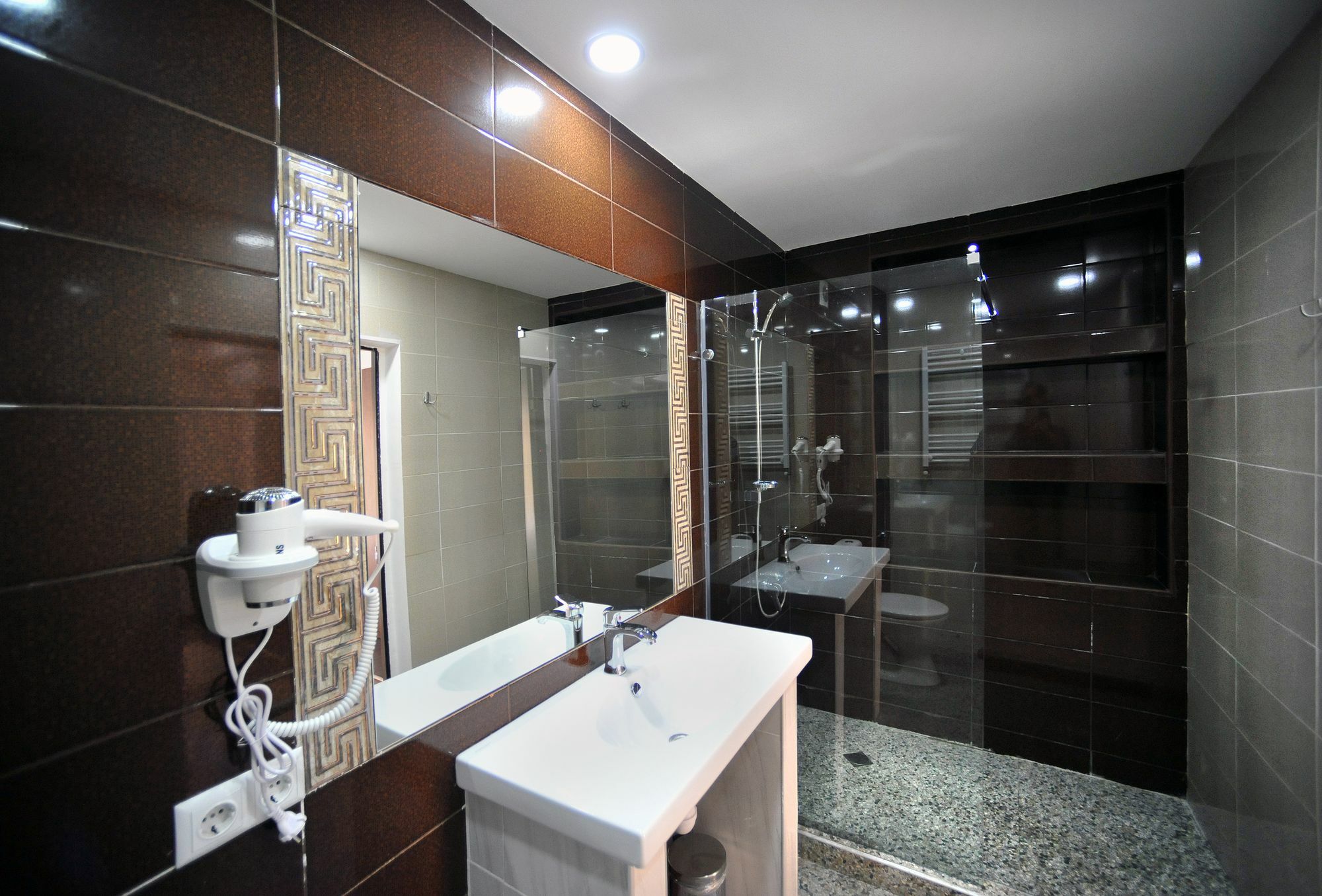 Rk City Hotel Tbilisi Esterno foto